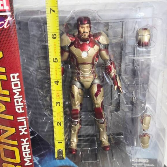 Iron Man Armor Action Figure Iron Man 3 Mark 42 Diamond Marvel Select - Picture 3 of 11
